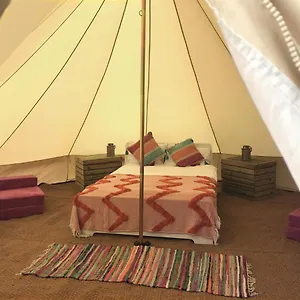 Glamp Natura Kryspinow Luxusní stan Cholerzyn